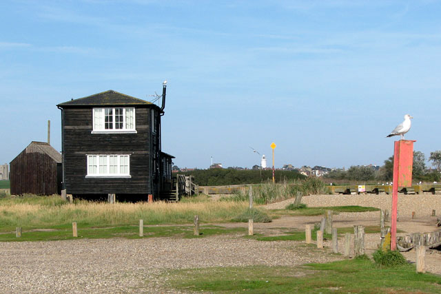 boatyard-wooden-huts-walberwick