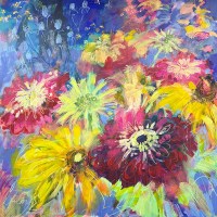 lucy-perry-in-full-bloom