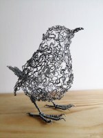 nicci-dedman-sculpture-wren-steel-wire-8x6x8cm